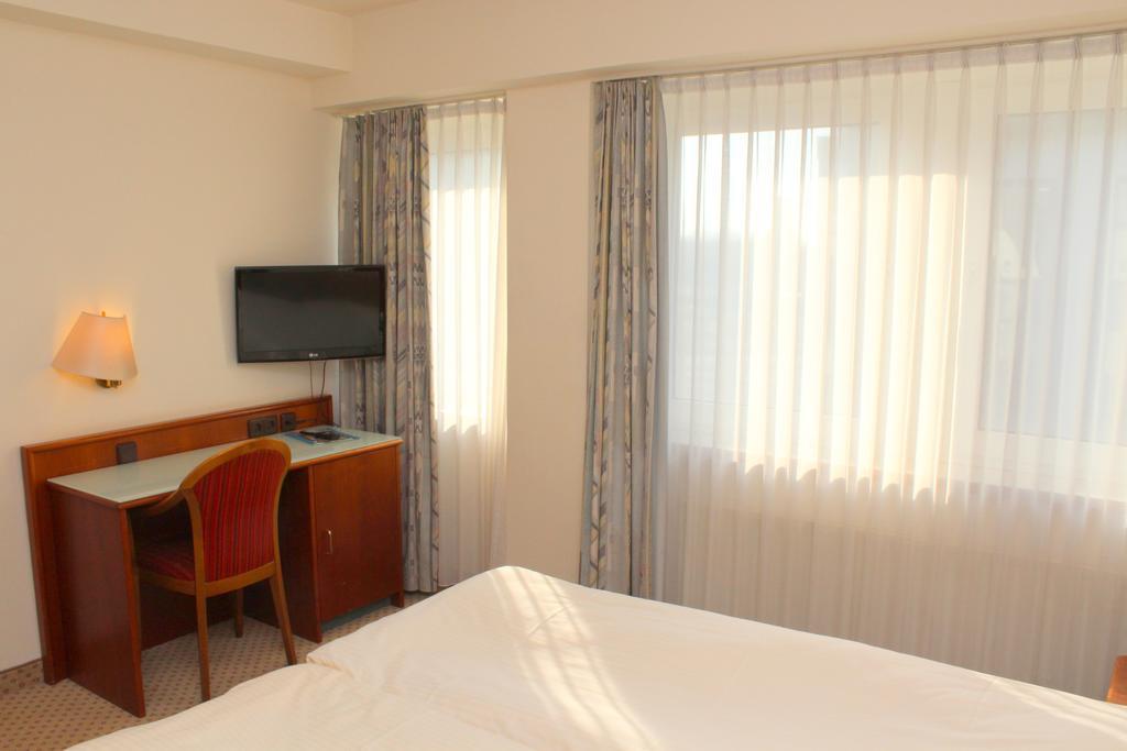 Hotel Elbroich 3*